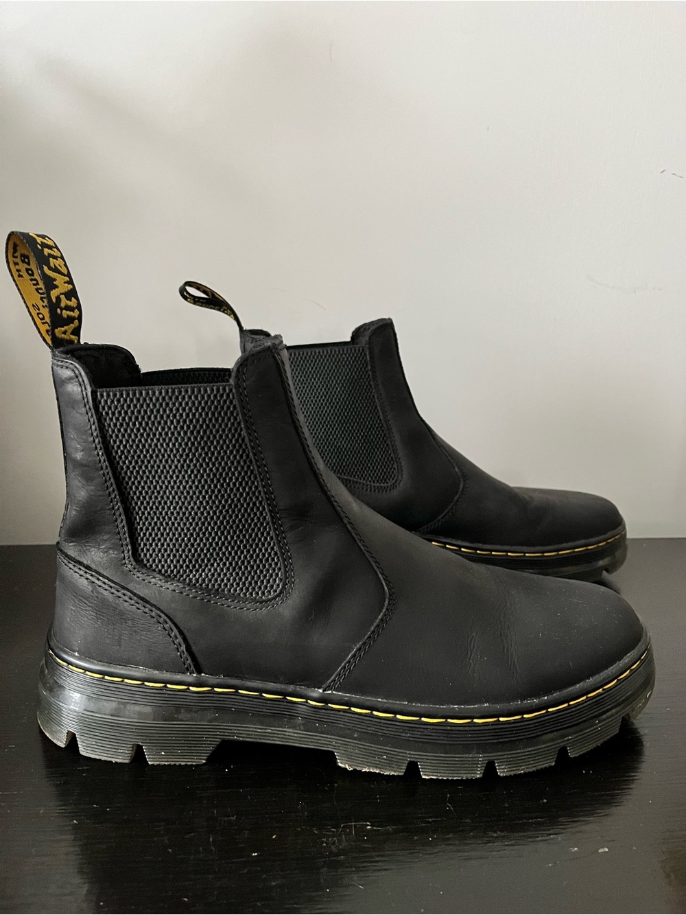 Dr. Martens Embury Black Wyoming Leather Chelsea Boots US Men 10 / Women 11